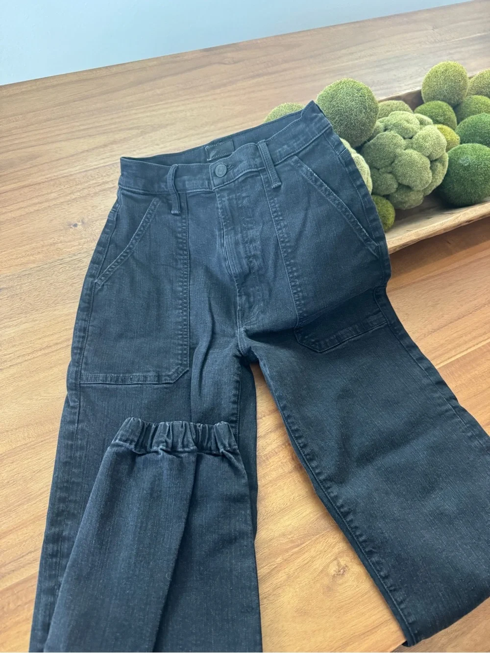 MOTHER Black High-Rise Denim Pants - Picture 5 of 7